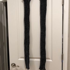 Suuuuper long and super warm leg warmers!